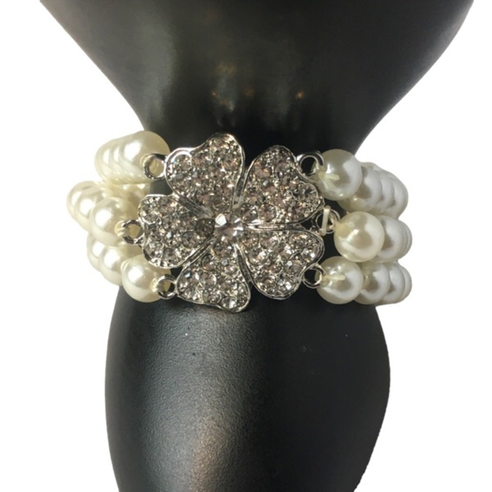 BLING‎ BLOSSOM FLOWER PRINCESS BRACELET